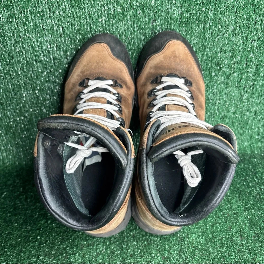 MVasque 7146 St.‎ Elias GTX Hiking Boots Waterproof Gore-Tex Leather Mens 10.5